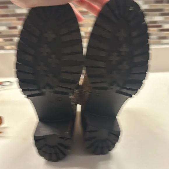 Vince Camuto, snake skin print leather combat boot size 9 - Picture 5 of 7